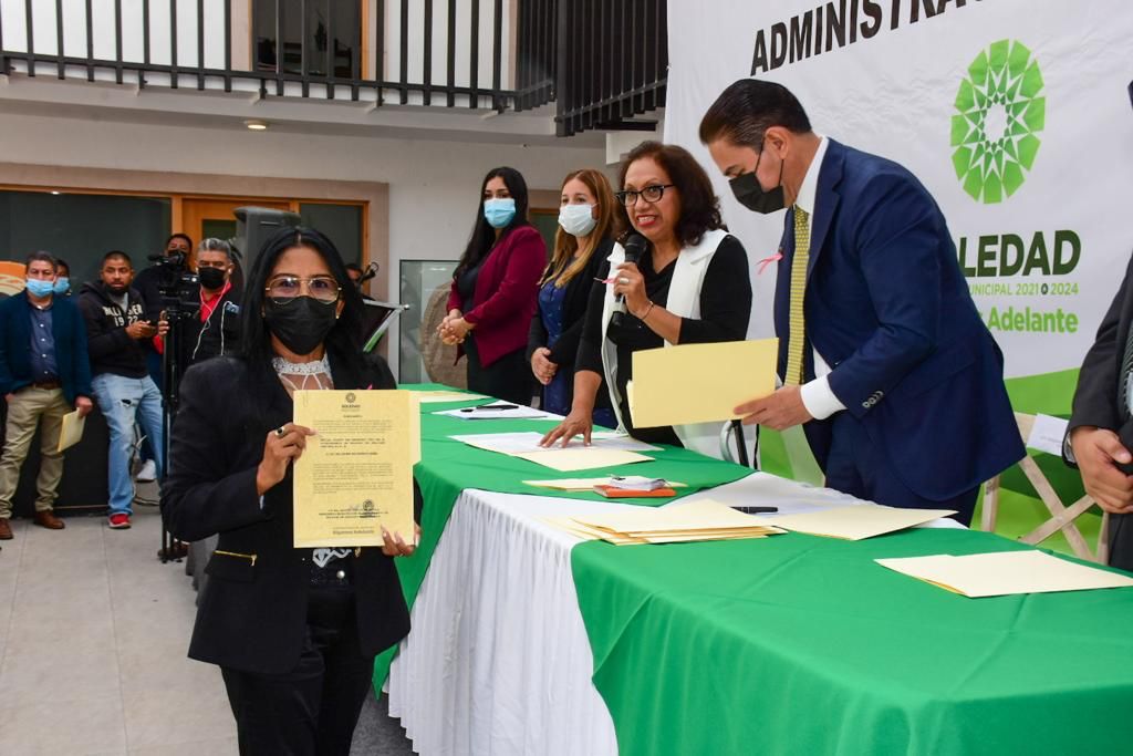 Este día, la alcaldesa electa, Leonor Noyola, dio a conocer los nombres de mujeres y hombres de su gabinete legal y ampliado.