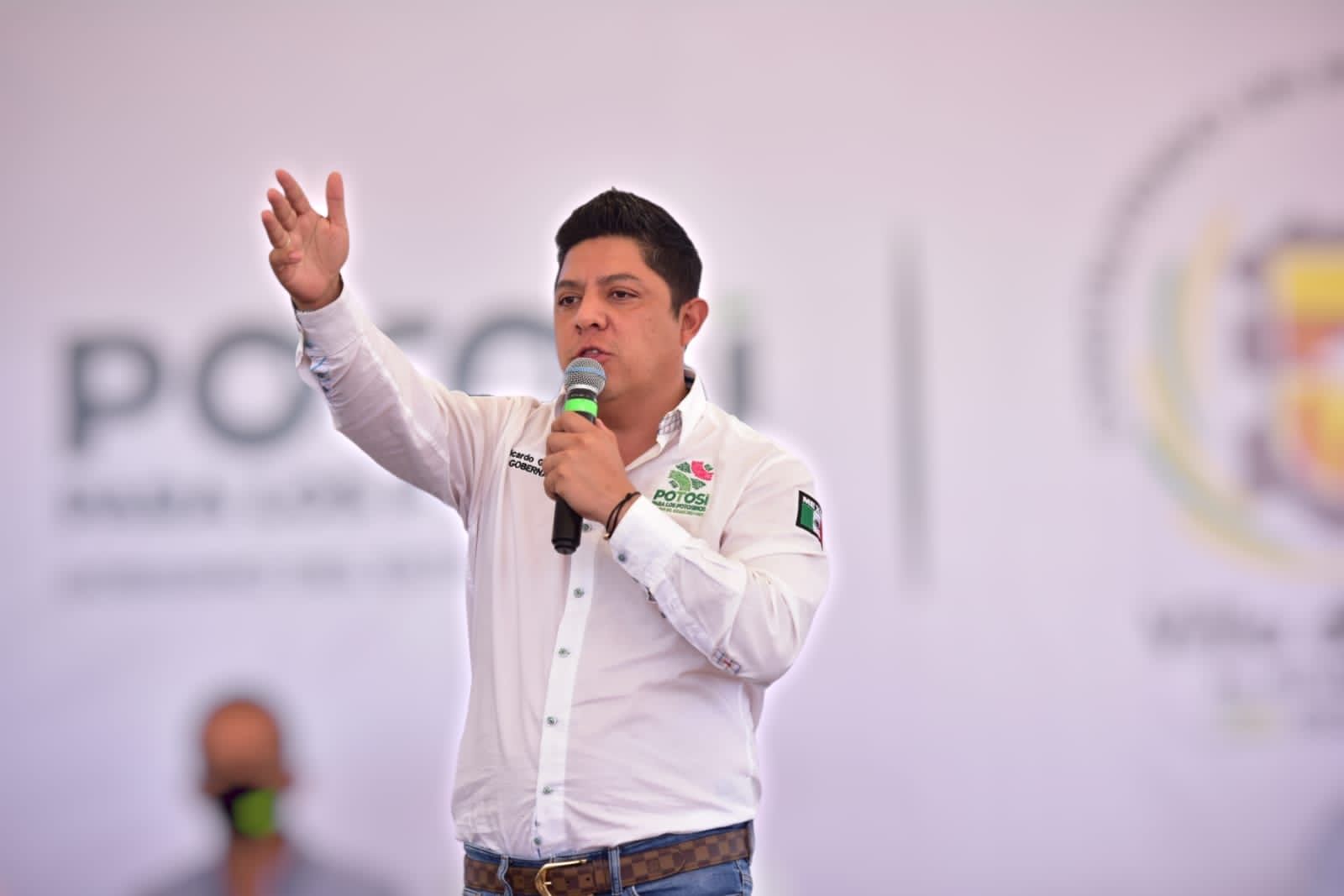 El Gobernador potosino iniciará gira en los 58 municipios durante un mes, para entrega de este programa de becas alimentarias. 