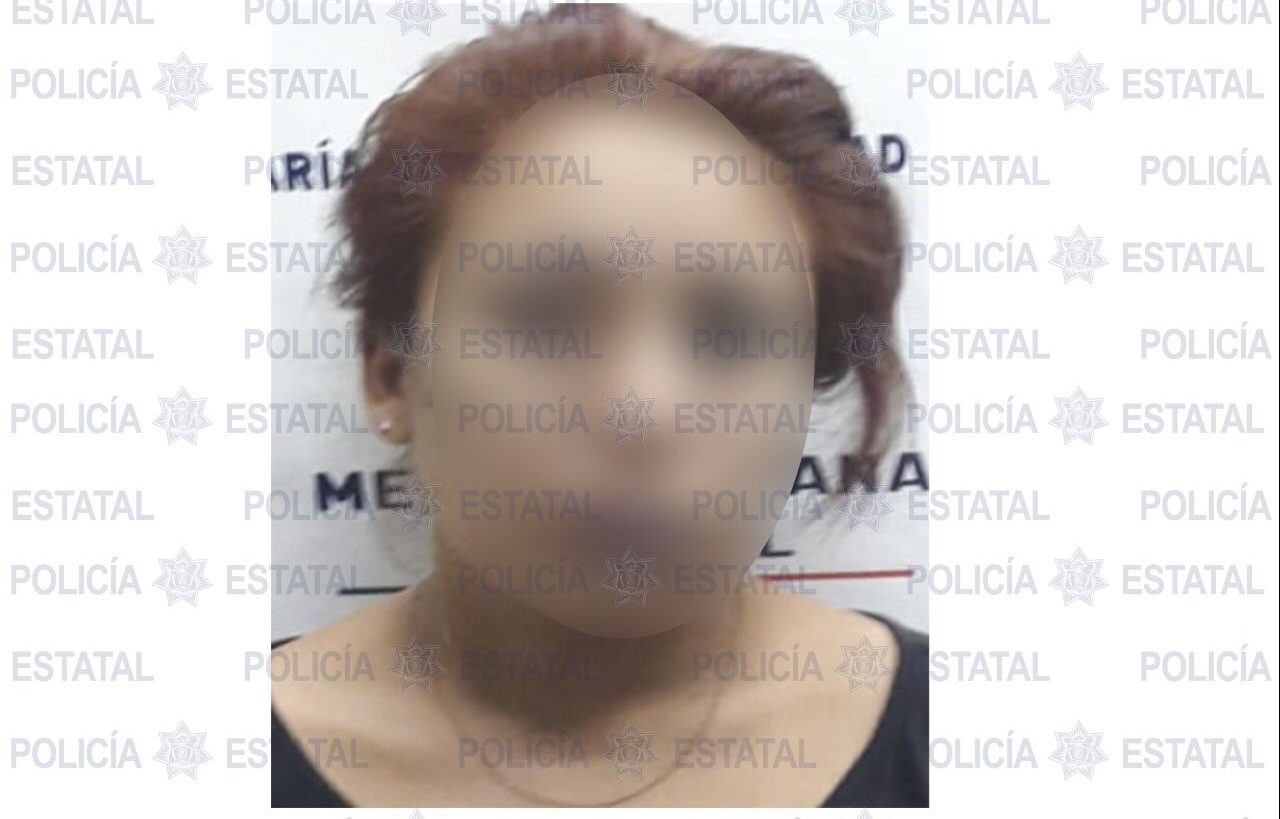 MUJER ES DETENIDA POR POLICÍAS ESTATALES POR PRESUNTO ROBO