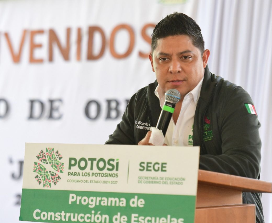 Inició la entrega del programa de Becas Alimentarias que llegarán mensualmente a las familias potosinas de todas las comunidades de Xilitla.