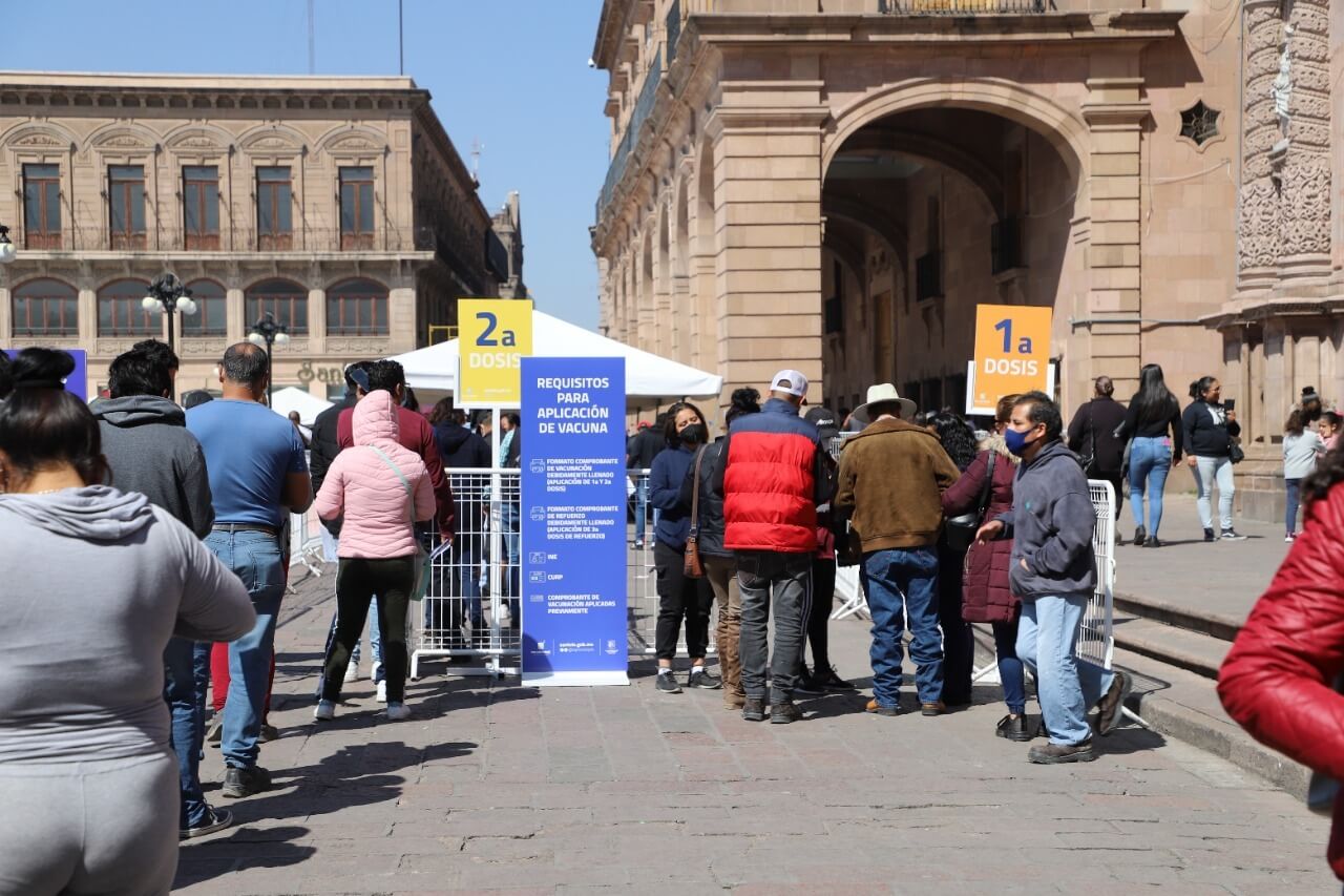 En la segunda jornada municipal de vacunación contra covid-19, realizada ayer miércoles 9 de febrero, se aplicaron 5 mil 200 vacunas