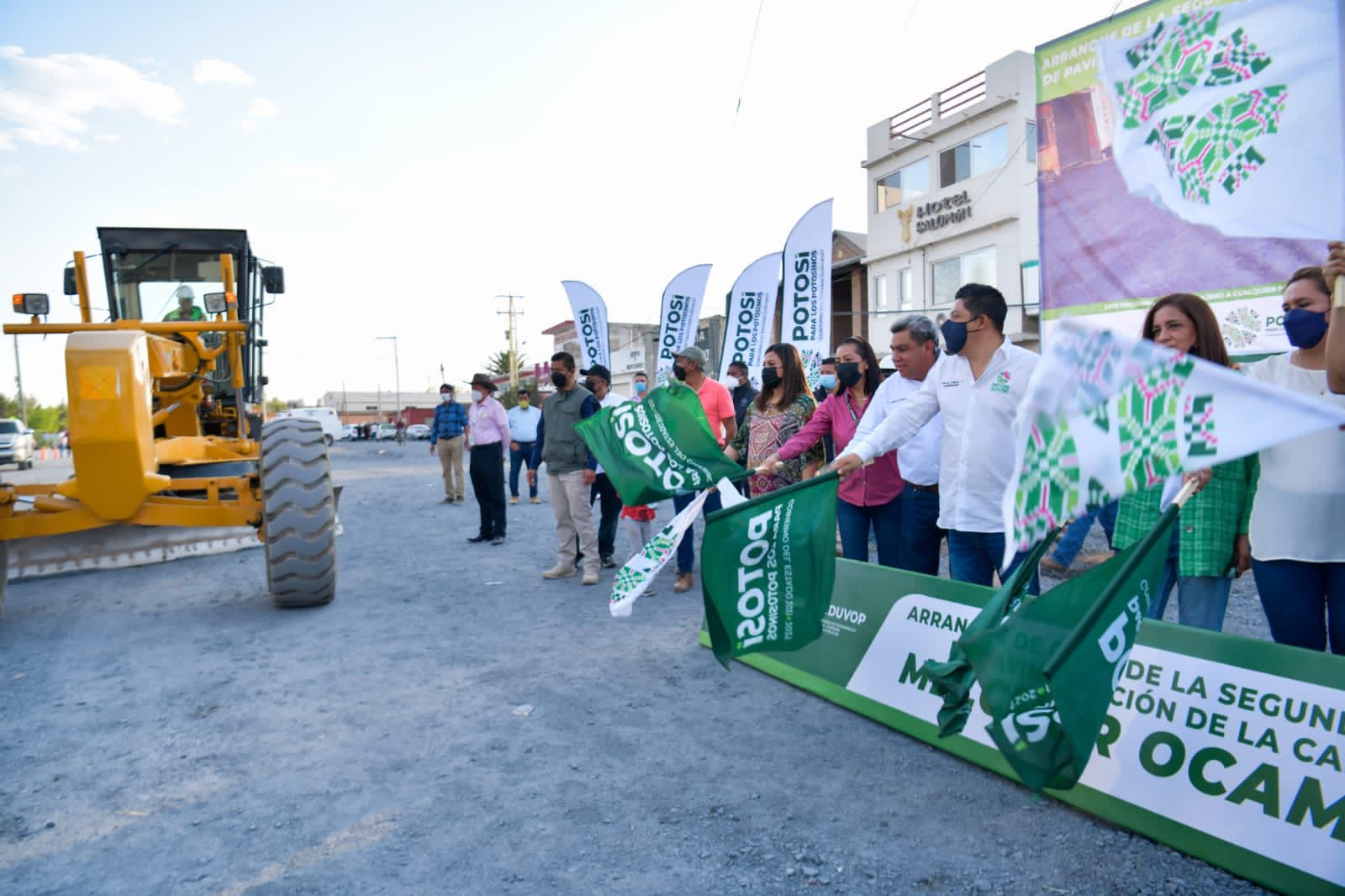 Ricardo Gallardo Cardona, recorrió el municipio de Venado durante su gira de trabajo por la región Altiplano