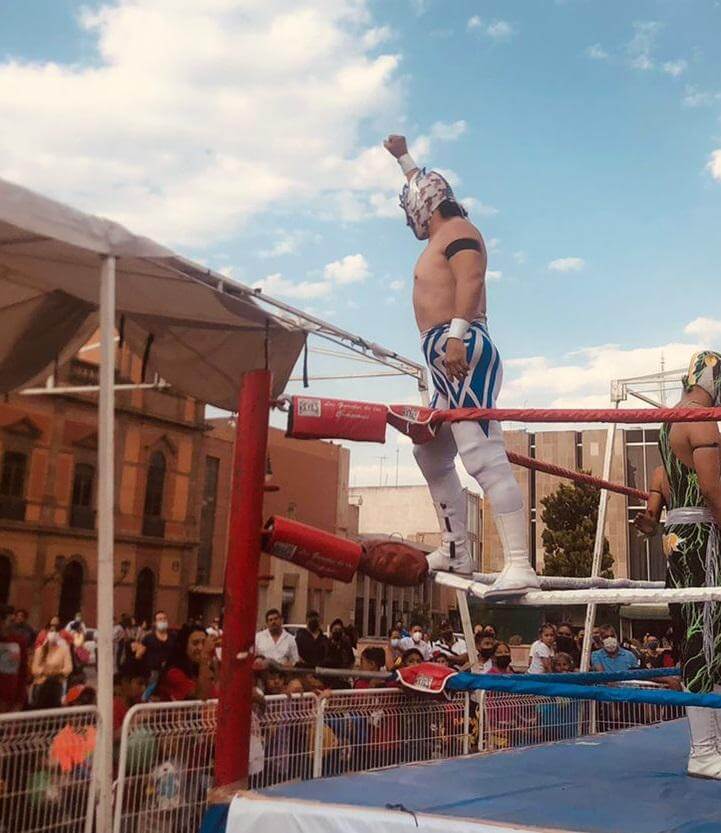 La Dirección de Deporte Municipal del Ayuntamiento de San Luis Potosí, realizó una gran función de lucha libre en la Plaza de los Fundadores