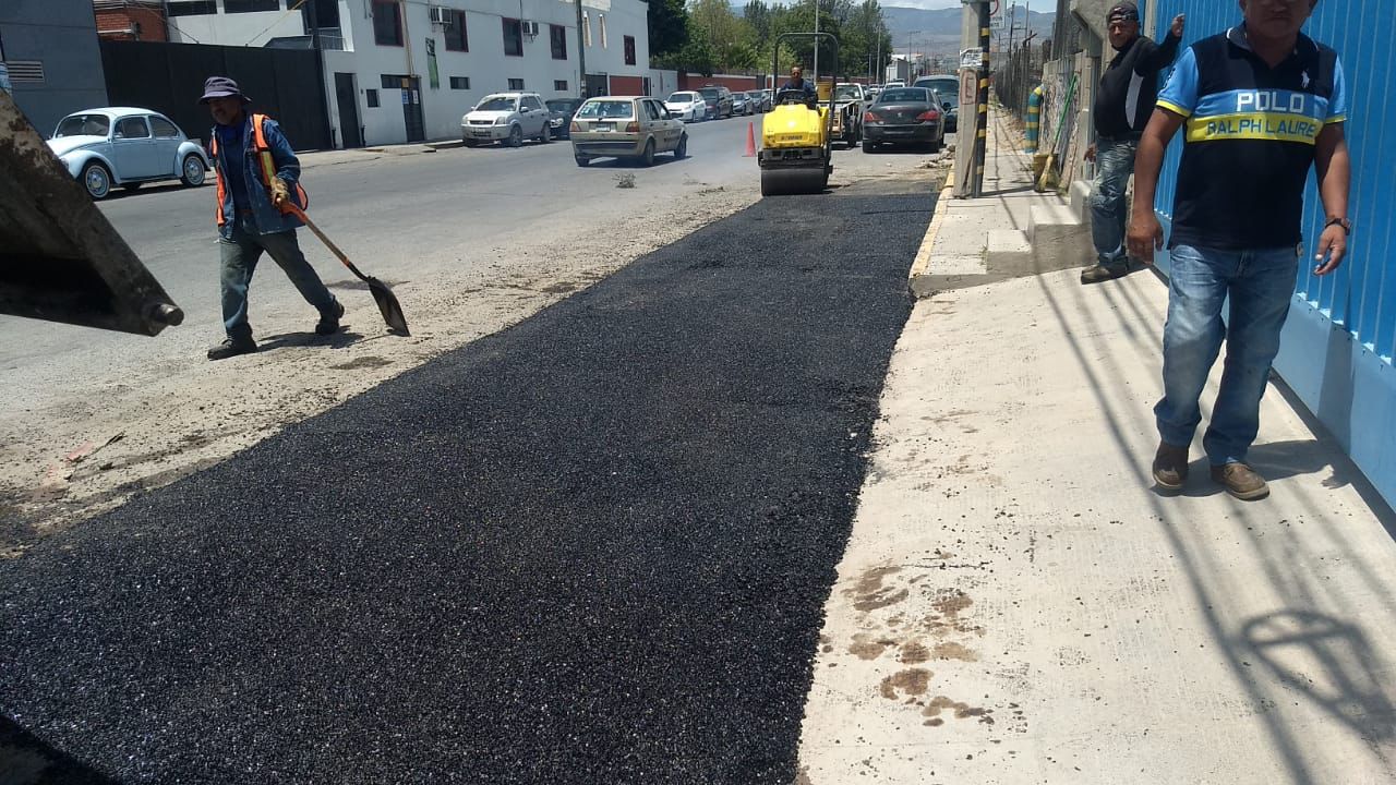 En la última semana se rescataron 17 calles con el programa Bacheo Emergente