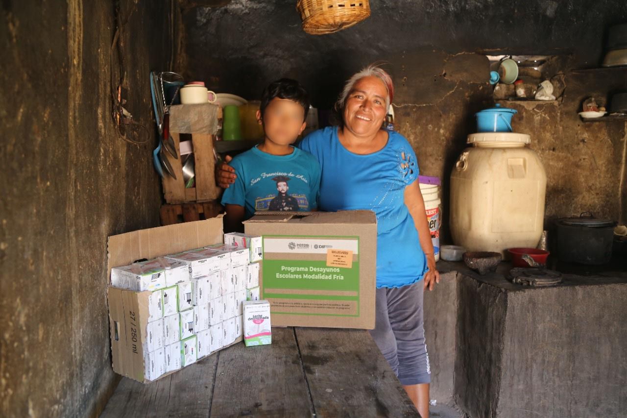 Ha distribuido dos millones 432 mil 395 dotaciones alimentarias entre la población vulnerable de las cuatro regiones de San Luis Potosí