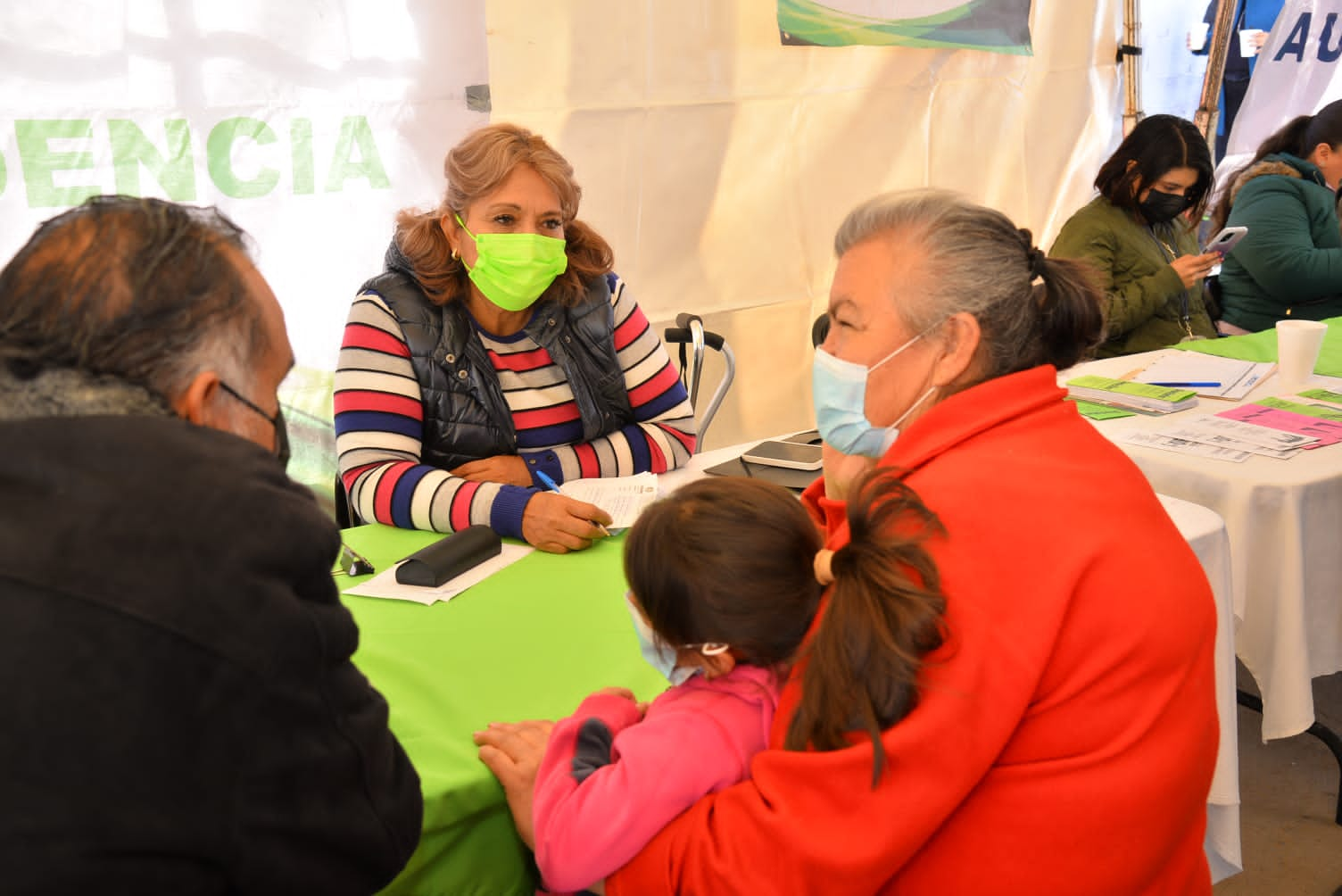 Señaló que el programa “Verde Ciudadano”, dio inicio en el mes de mayo y ha logrado dar atención a más de 12 mil habitantes