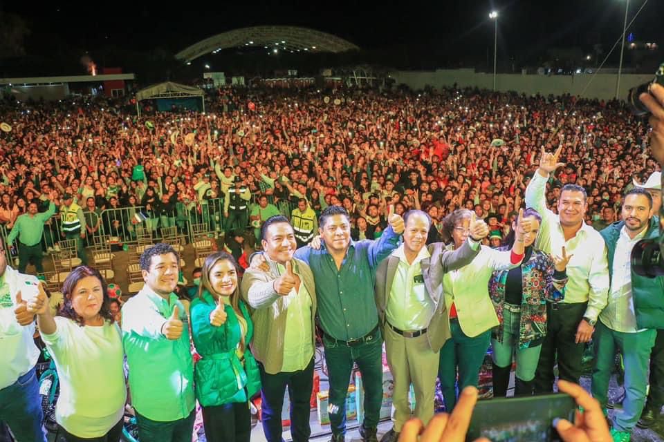 VECINOS DEL SAUCITO Y CALLE 16 DE SEPTIEMBRE DISFRUTARON DE LA POSADA NAVIDEÑA DEL GOBIERNO DEL CAMBIO 