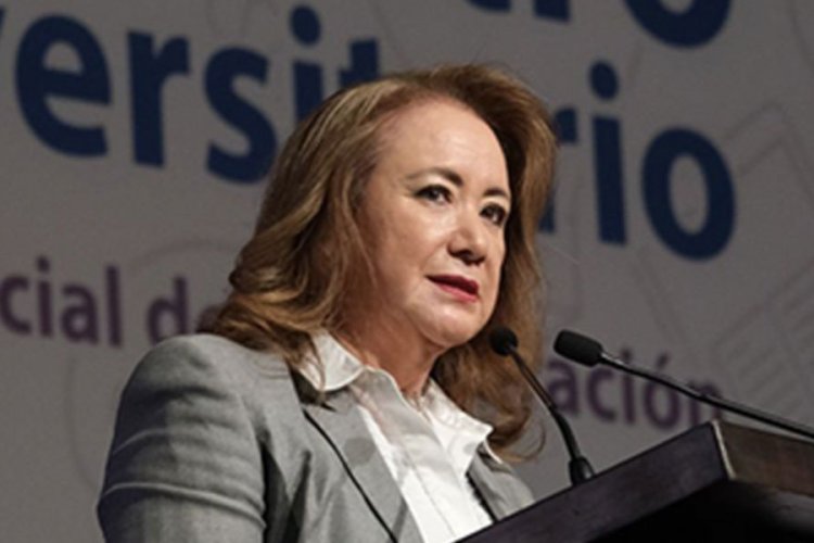 Acusan a la ministra Yasmín Esquivel de haber plagiado sus tesis de licenciatura