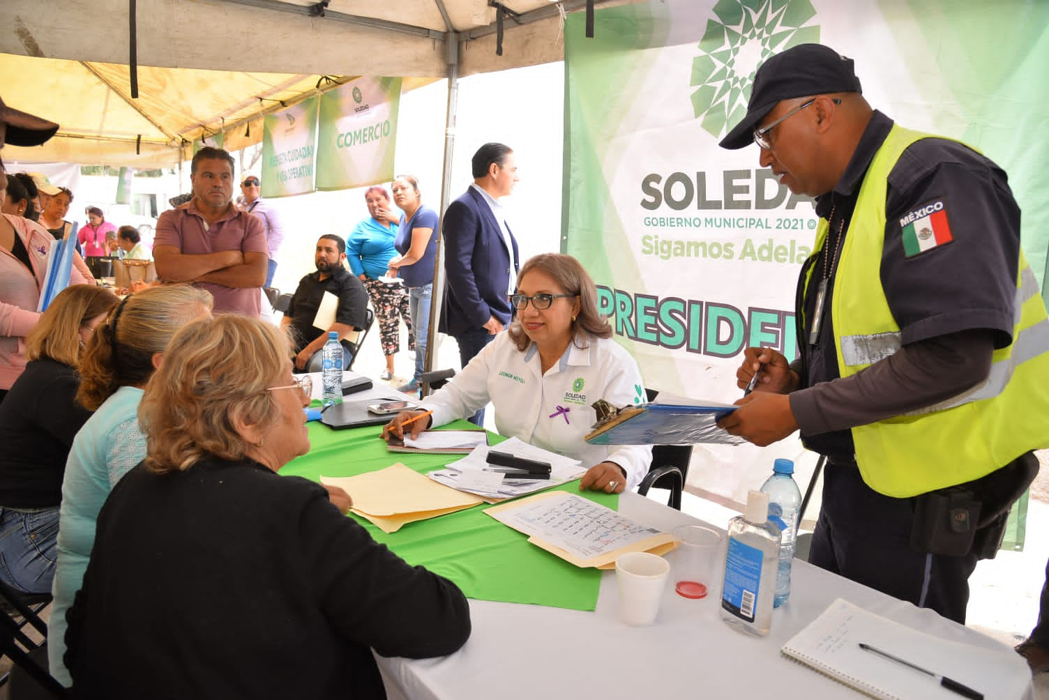 En la cuarenta edición del programa de acercamiento social, también se hicieron presentes algunos regidores