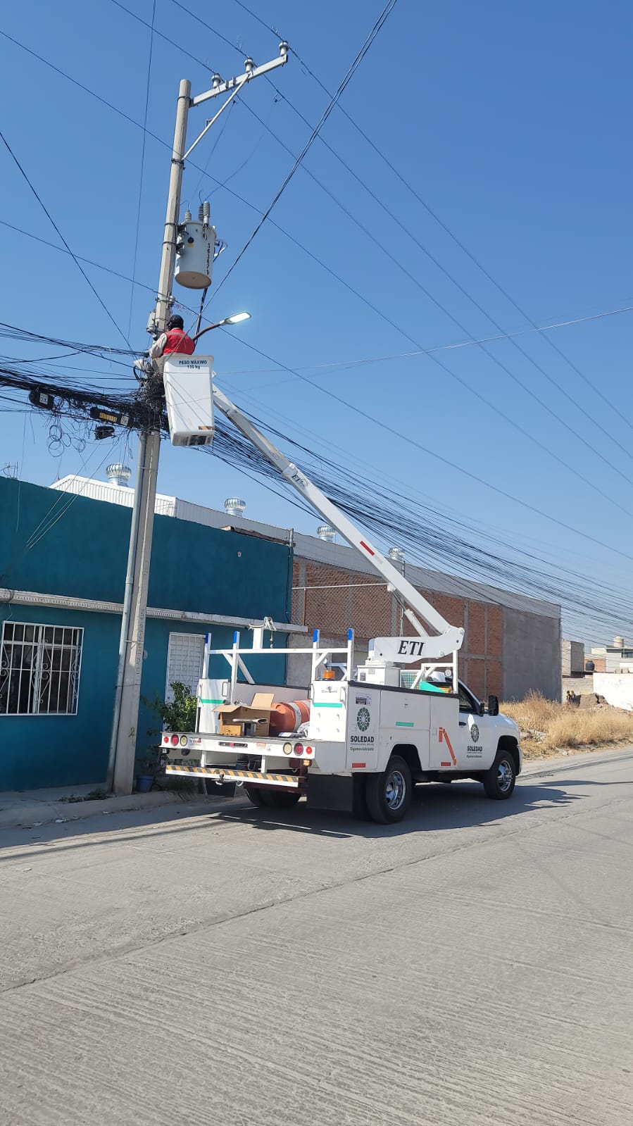 Las luminarias no únicamente contribuirán a lograr un ahorro energético, también permitirán que el municipio cuente con un mejor rendimiento