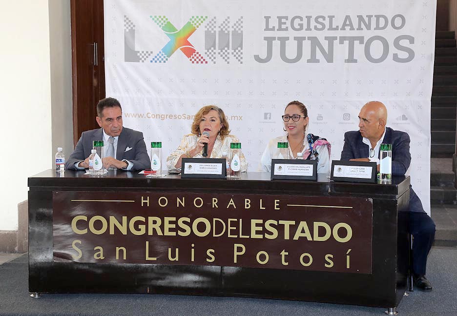 Para conmemorar el día mundial del agua, el congreso llevó a cabo un foro del agua con la participación de funcionarios federales y estatales