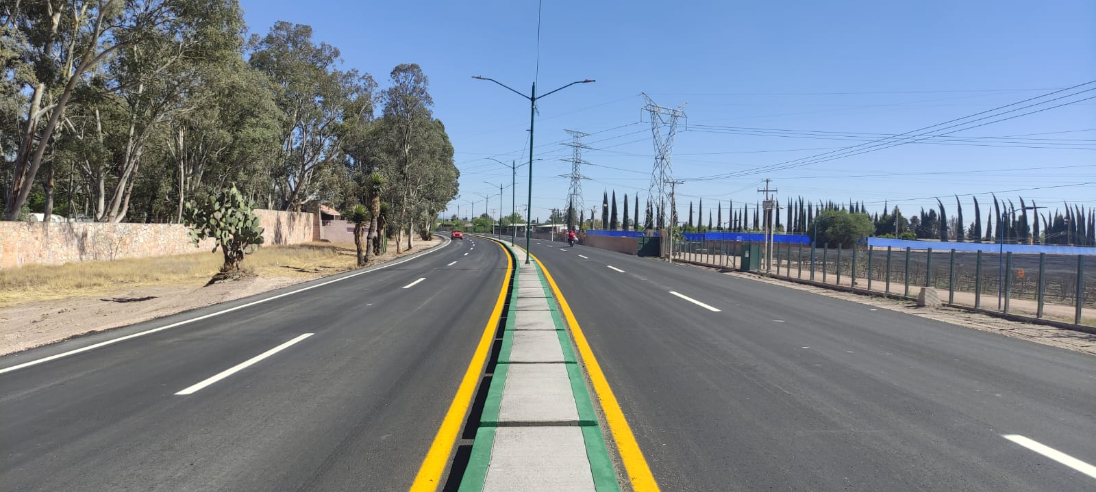 En próximos días entregará el Camino al Aeropuerto, que forma parte de la red carretera impulsada en las cuatro regiones de la entidad