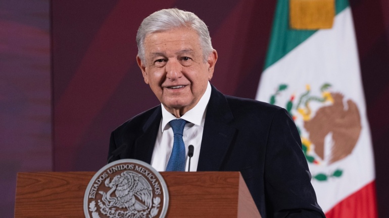 AMLO anuncia creación de consejo para proteger migrantes y reforma al Instituto Nacional de Migración