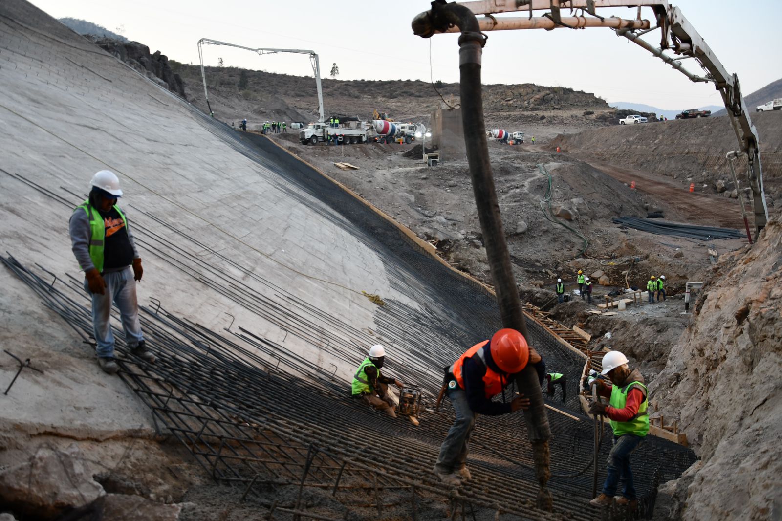 GOBIERNO DEL CAMBIO AVANZA OBRAS EN PRESA EL PEAJE; ARRANCA LA INTERVENCIÓN DE LA CORTINA 