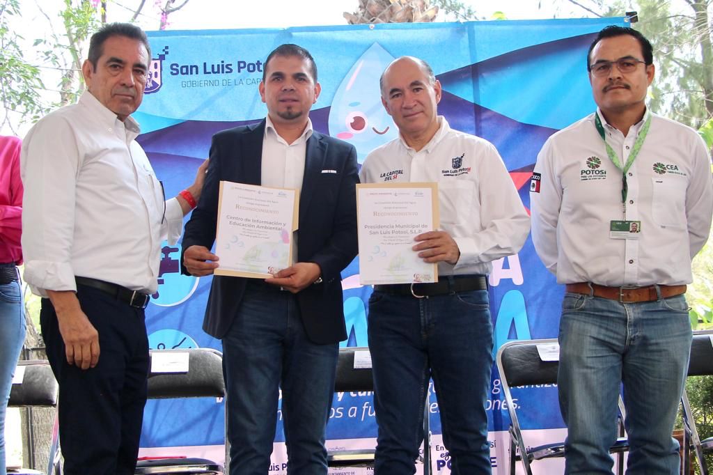 El Gobierno de la Capital recibió un reconocimiento de Conagua por sus actividades del Día Mundial del Agua.