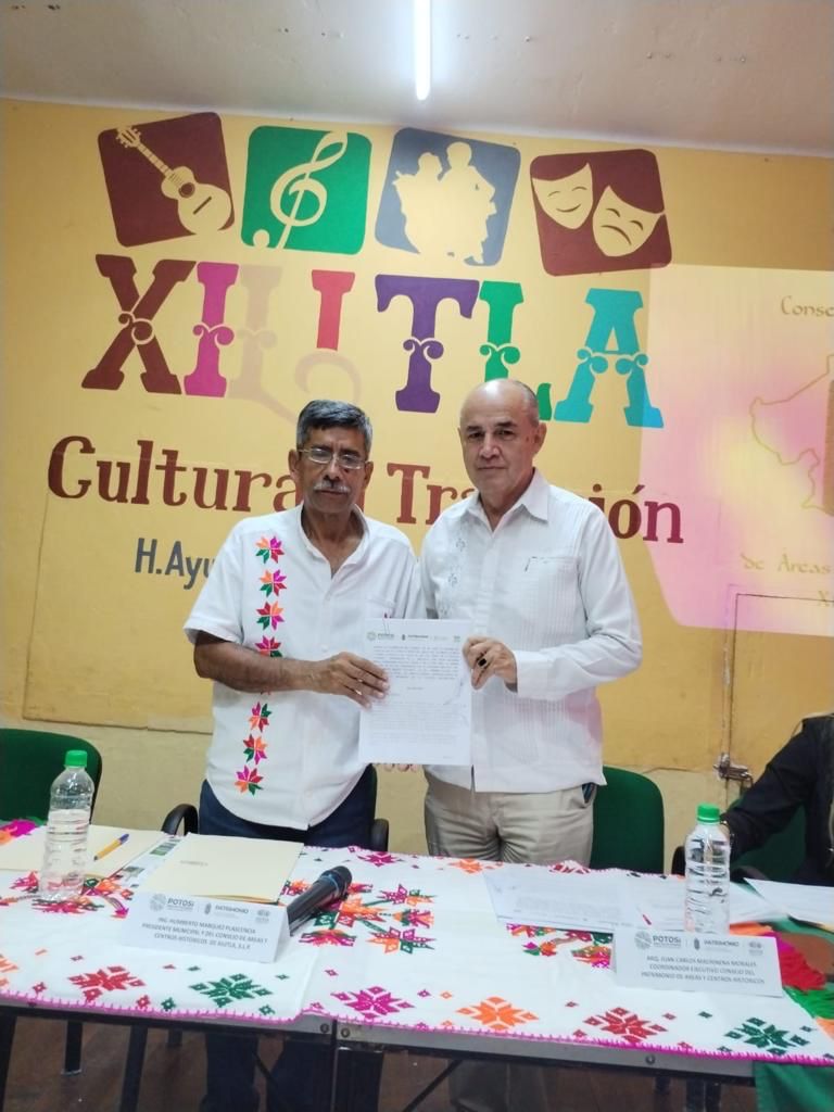 Instalan el Consejo del Patrimonio Municipal de Xilitla conformado por comerciantes, artesanos, académicos y funcionarios 