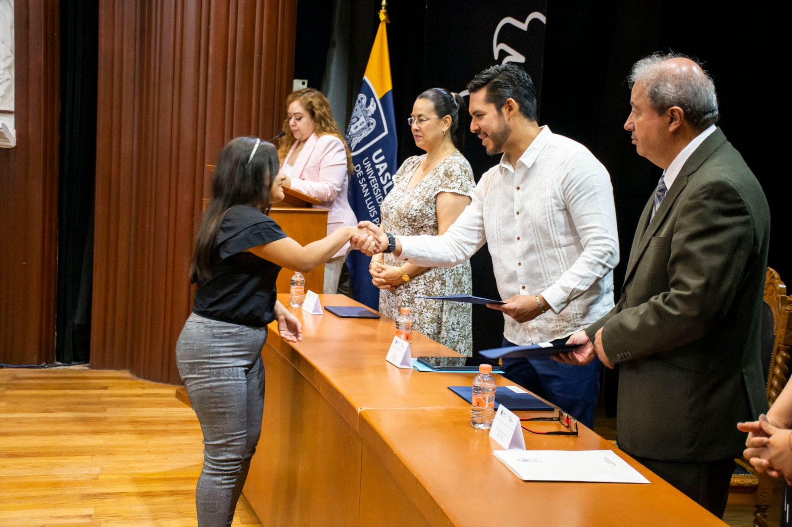 La Universidad Autónoma de San Luis Potosí (UASLP) y la Fundación BBVA dieron la bienvenida a becarios de la generación 2022