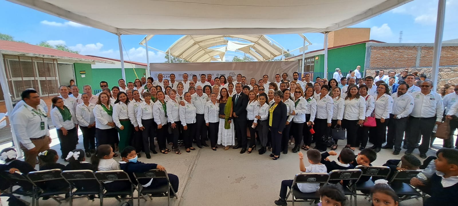 Sánchez Lara detalló que durante la visita de la funcionaria federal se inauguró la biblioteca de esta institución