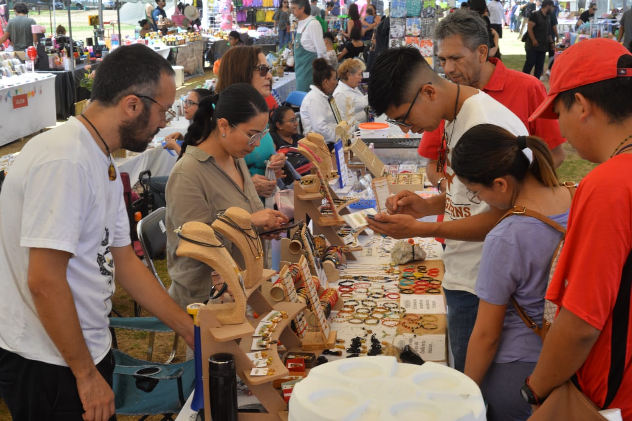 Con apoyo del Ayuntamiento, alrededor de 100 expositores participan en esta edición en el Parque Tangamanga Uno