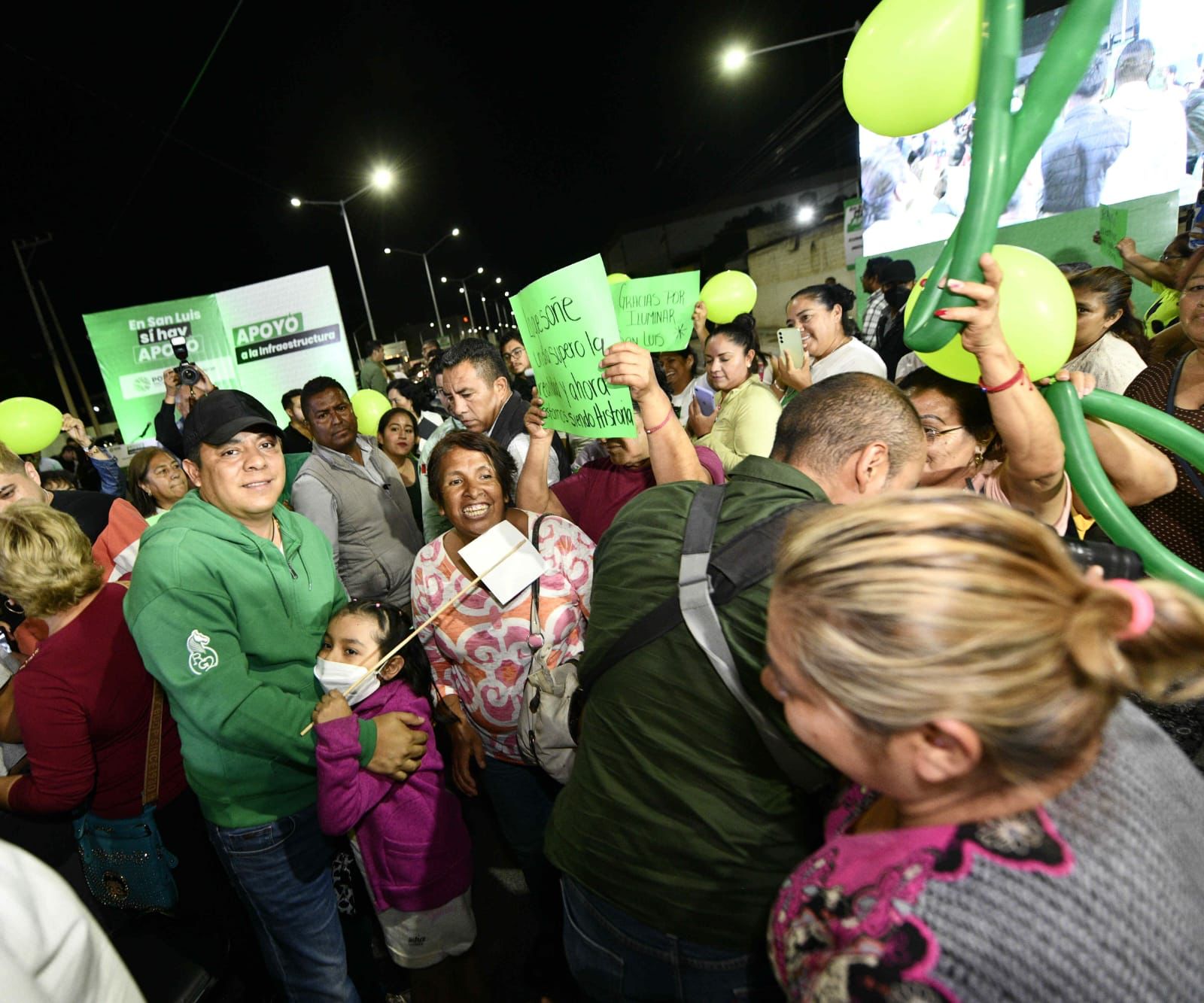 Gobernador Ricardo Gallardo Cardona inauguró el alumbrado público en avenida Industrias, de Circuito Potosí al eje 124.