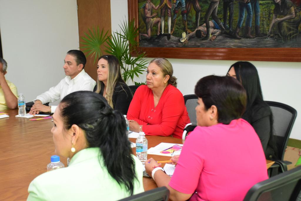 Soledad de Graciano Sánchez da a conocer el lanzamiento del programa "A.M.O.R." (Alianza de Mujeres Organizadas por Respeto)