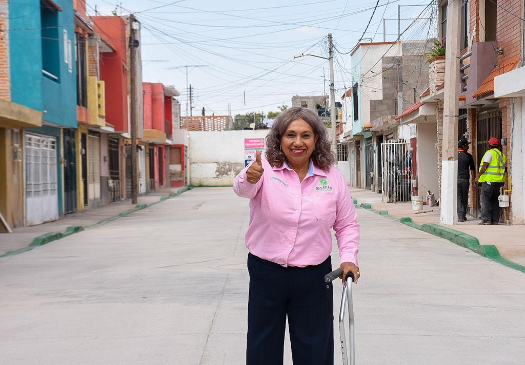 ALCALDESA SOLEDENSE ENTREGA PAVIMENTACIÓN A HABITANTES DE LA COLONIA SAN FELIPE