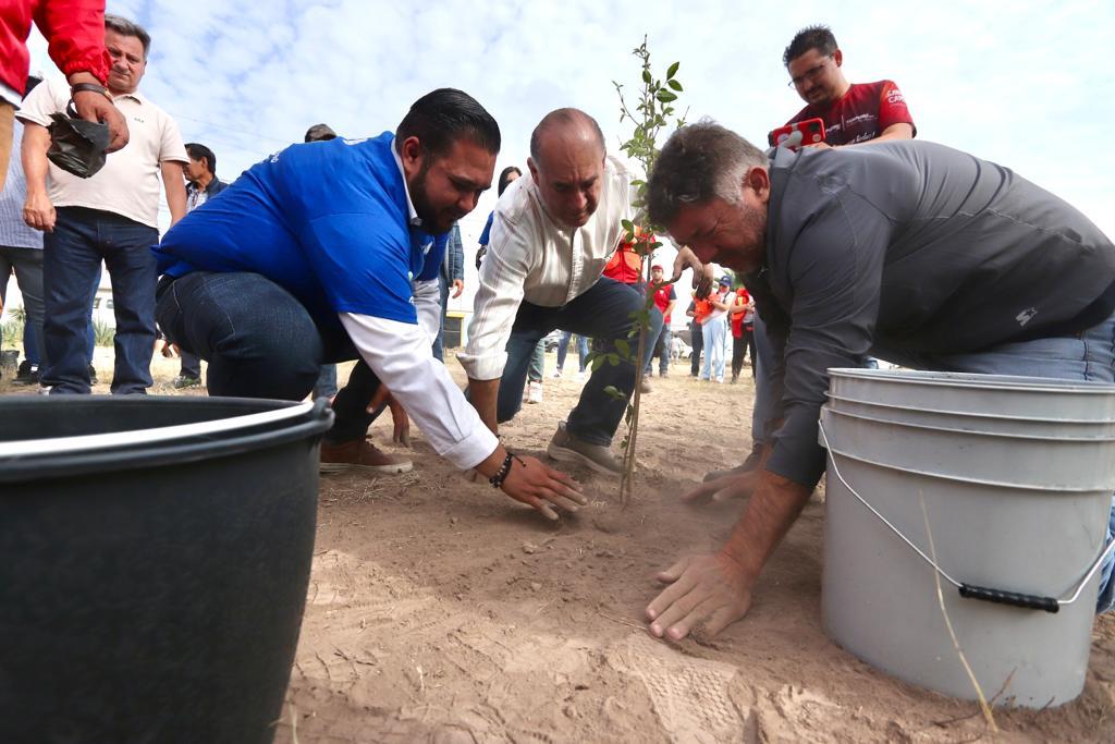 El Presidente Municipal encabezó un evento de reforestación en Villa de Pozos, junto a Proforestal, Red Ambiental e IPAC.