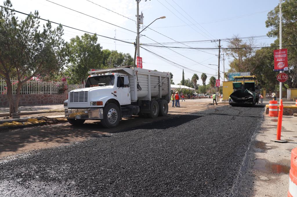 Esta semana comenzó la obra de la calle Segunda Norte, además de que siguiendo los trabajos en calle Papagayo y en la Delegación La Pila.