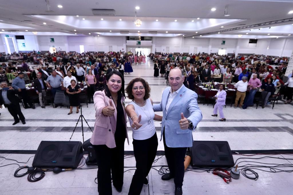 "Seguiremos con trabajos de este tipo, por el beneficio y cariño a los adultos mayores": Enrique Galindo, Presidente Municipal