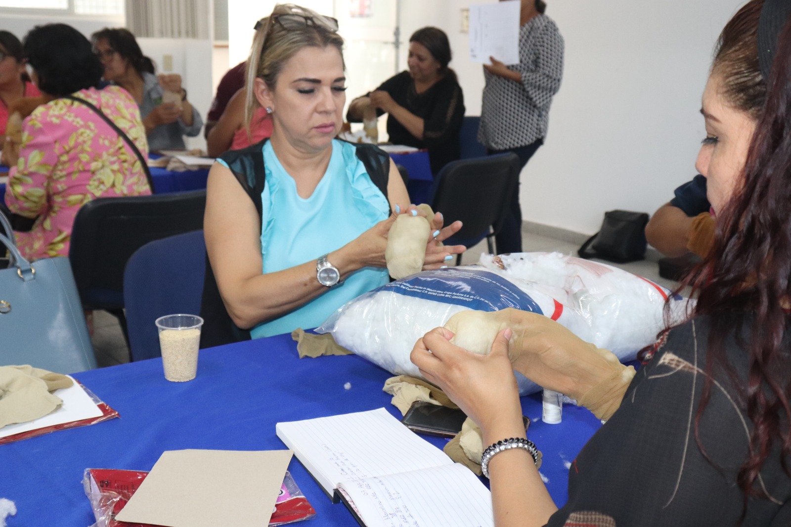 Durante septiembre continúa el taller "generando fortalezas", para realización de prótesis mamarias.