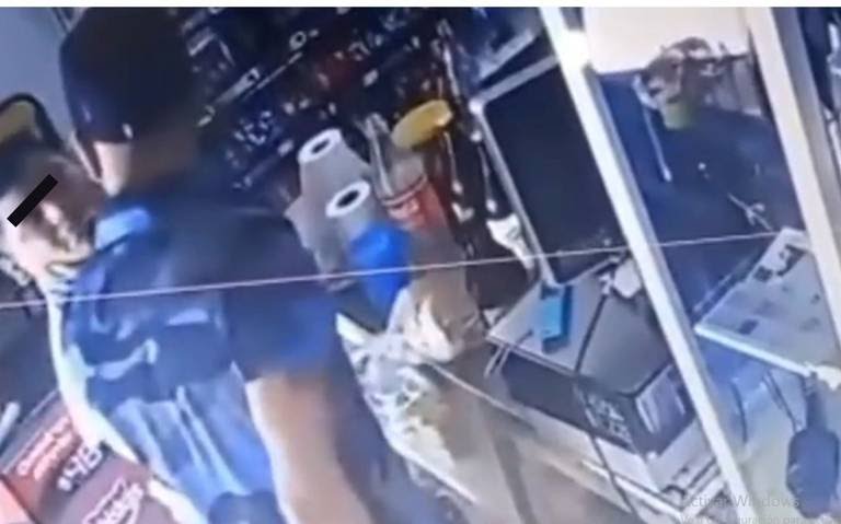 Hombre en estado de ebriedad agrede a niño de 10 años con autismo en una tienda de SLP