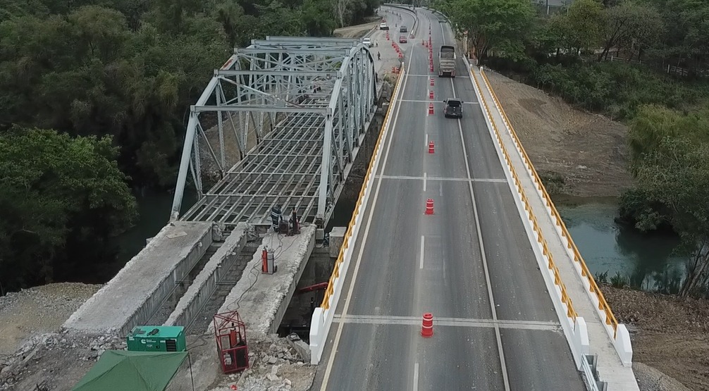 SICT en San Luis Potosí informa sobre el cierre vehicular en el km 350+300 de la carretera Portezuelo-Ciudad Valles