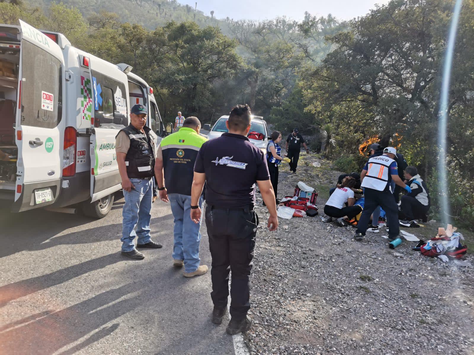 GOBIERNO ESTATAL ATIENDE ACCIDENTE DE CARRERA PANAMERICANA