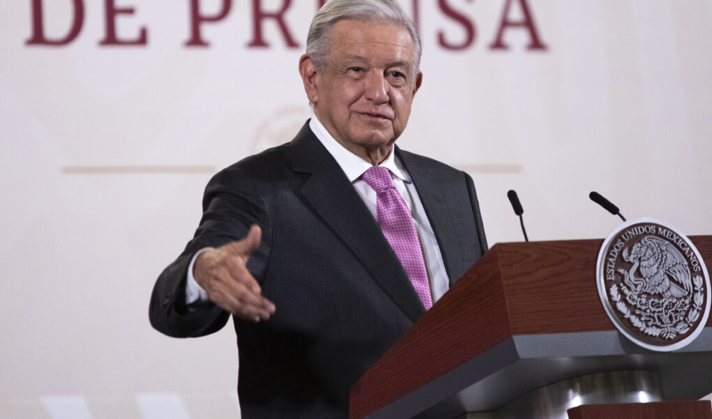 AMLO llama a trabajadores del Poder Judicial a no caer en manipulaciones sobre eliminación de fideicomisos