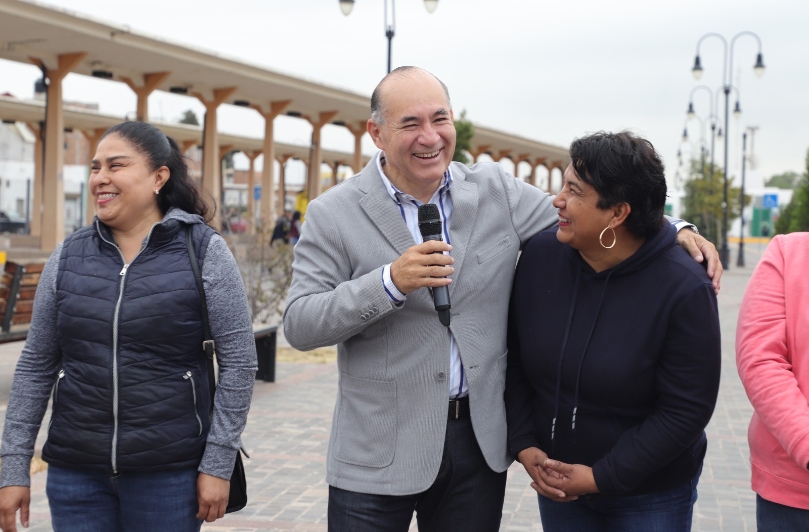 El Gobierno de la Capital concentra personal de distintas áreas operativas municipales para embellecer la zona.