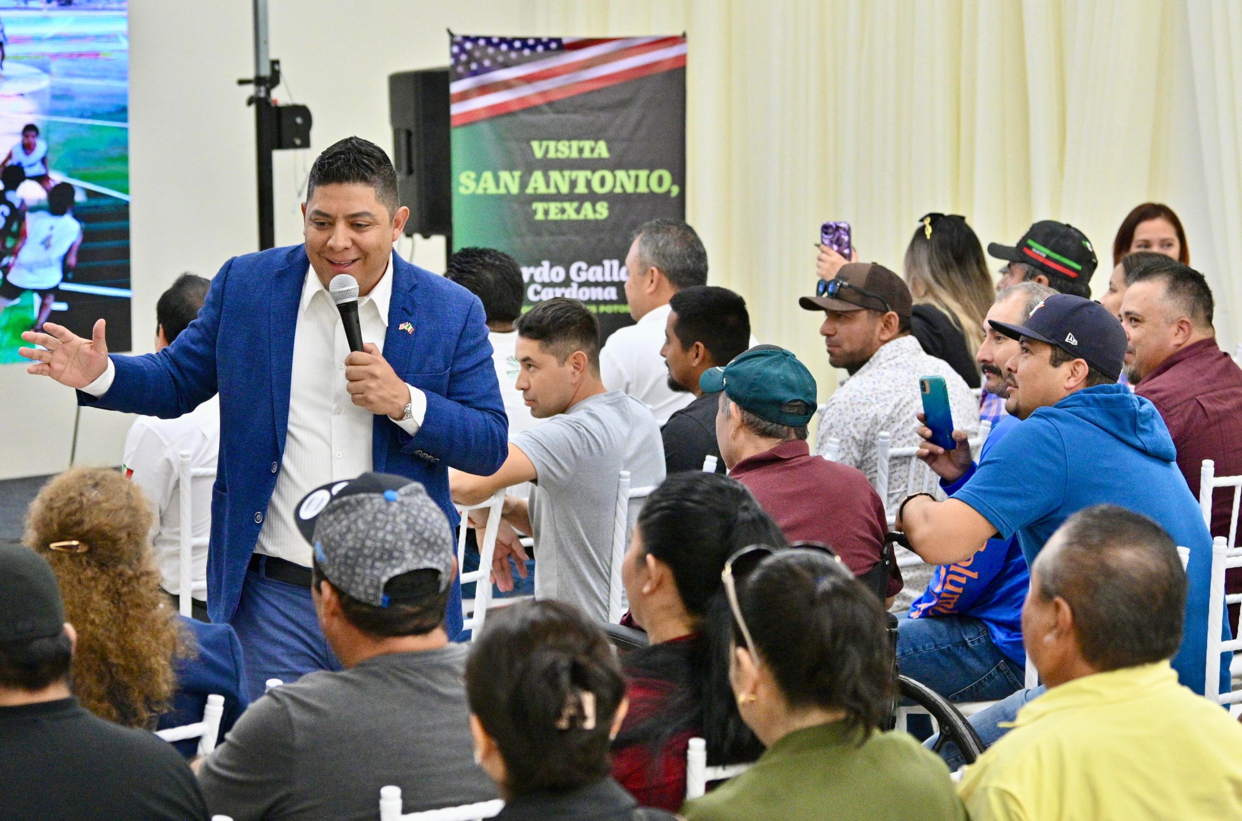 Las y los paisanos potosinos que radican en Texas y Chicago, agradecieron al Gobernador de San Luis Potosí por atenderlos