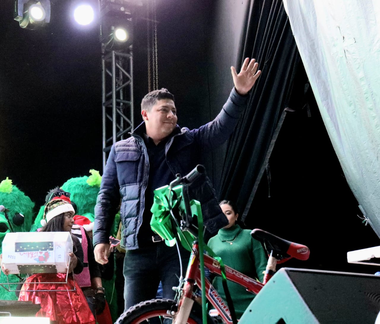 Este martes el Gobernador Ricardo Gallardo Cardona también llevó la alegría y fiesta de la navidad a Villa de Reyes