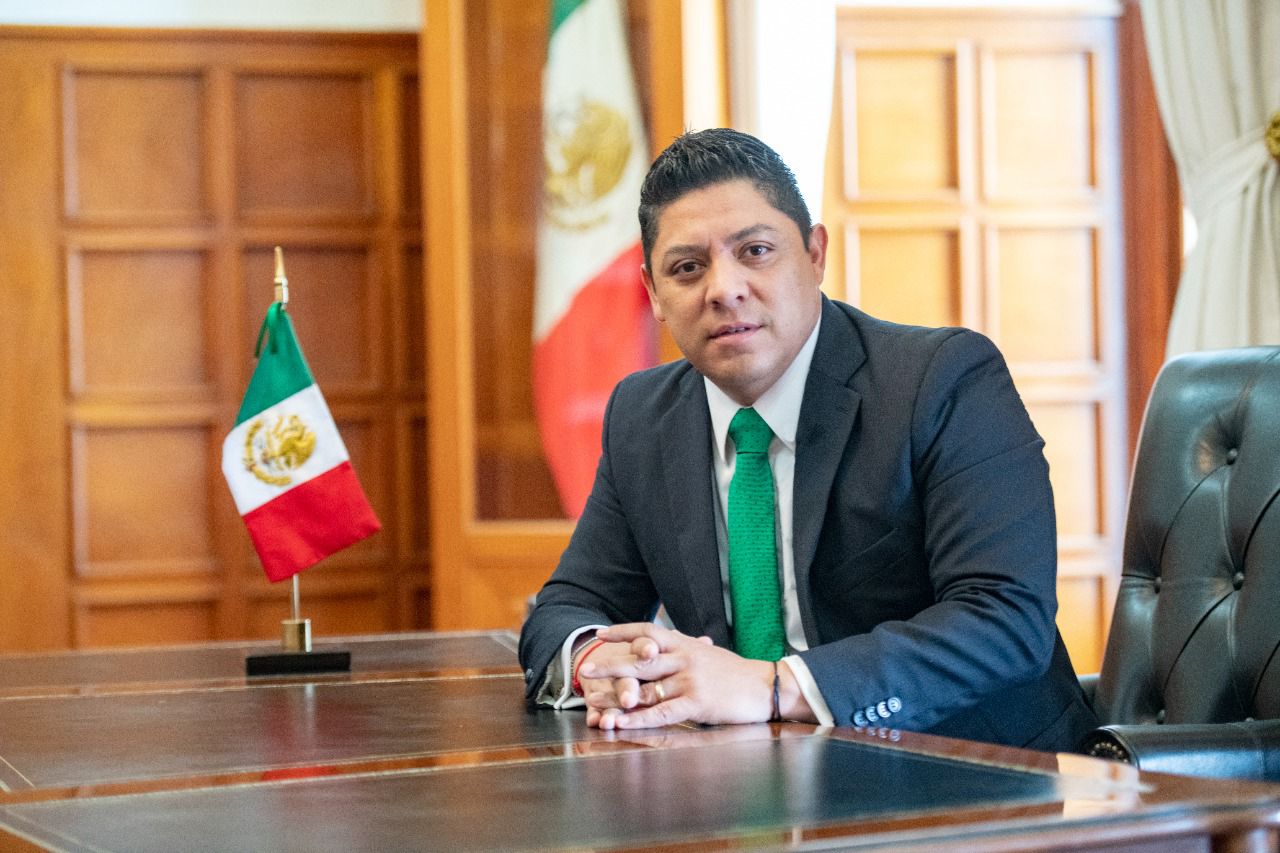 En su mensaje de Año Nuevo, el Gobernador de SLP dijo que nos espera un año 2024 de inversión en obra pública, empleo e inversión extranjera.