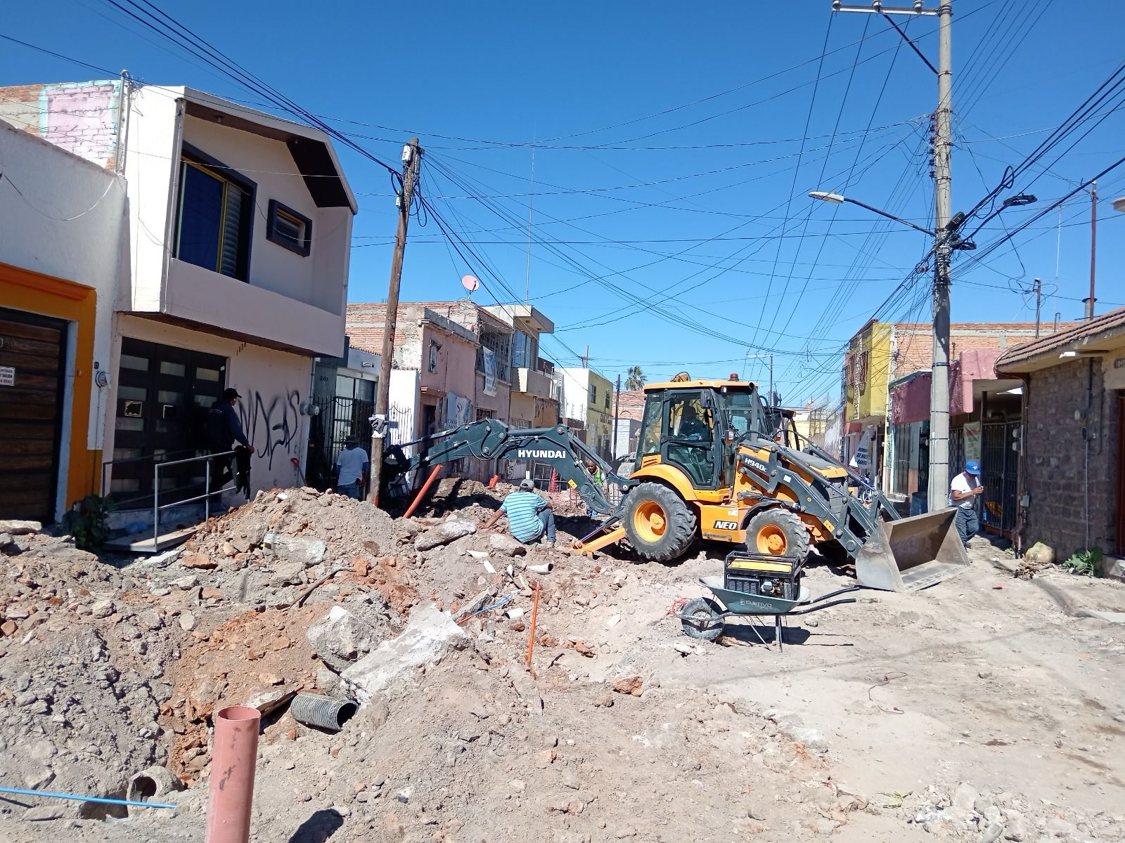 Seduvop mantiene activas las labores en el Barrio de San Miguelito, en donde se intervienen diversos tramos calles