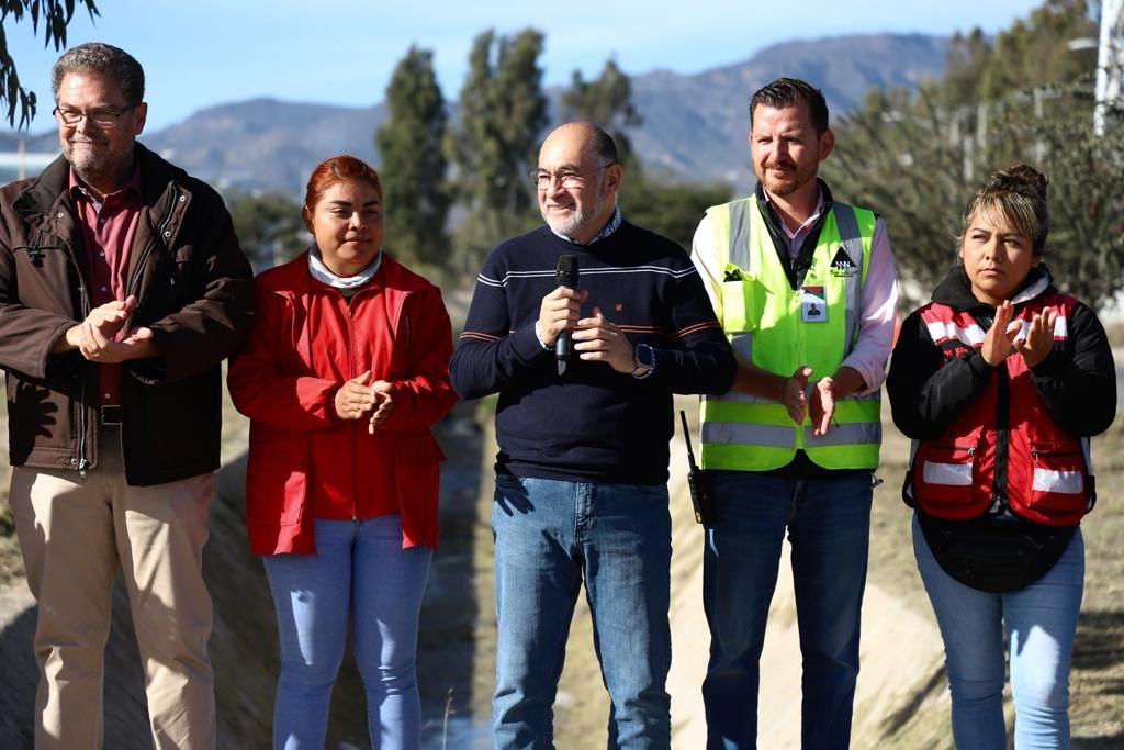 Este martes se realizó mantenimiento y limpieza de espacios en beneficio de los usuarios de la Zona Industrial y de la Delegación La Pila.