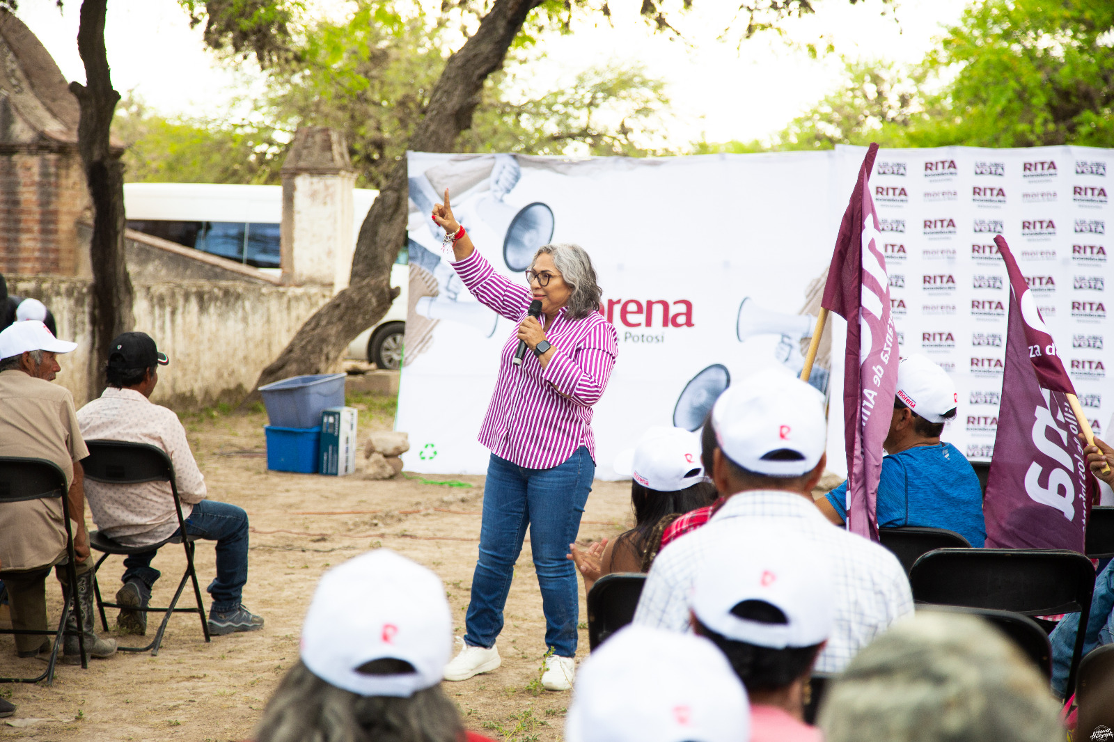 Rita Ozalia Rodríguez realiza asambleas informativas en san Nicolás Tolentino y Armadillo de los Infante