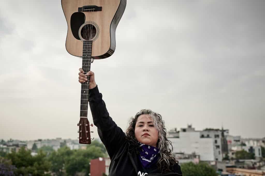 Vivir Quintana, la cantautora del himno feminista "Canción sin miedo", se presentará en el Festival Femenino Plural de SLP