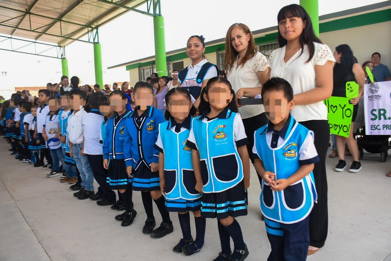 Comunidades educativas de Soledad reciben transformación de sus planteles en La Virgen y El Toro