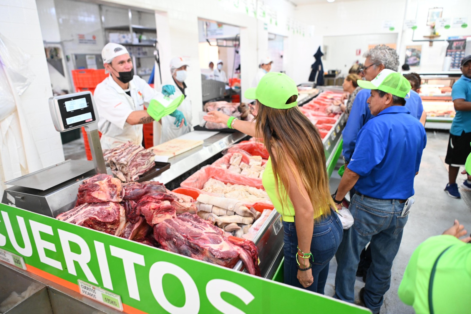 Comerciantes y trabajadores del Rastro se suman a Ruth González