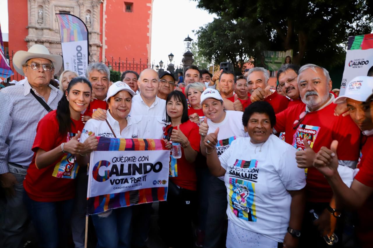 En San Sebastián, Galindo se compromete a preservar los 8 barrios de la Capital