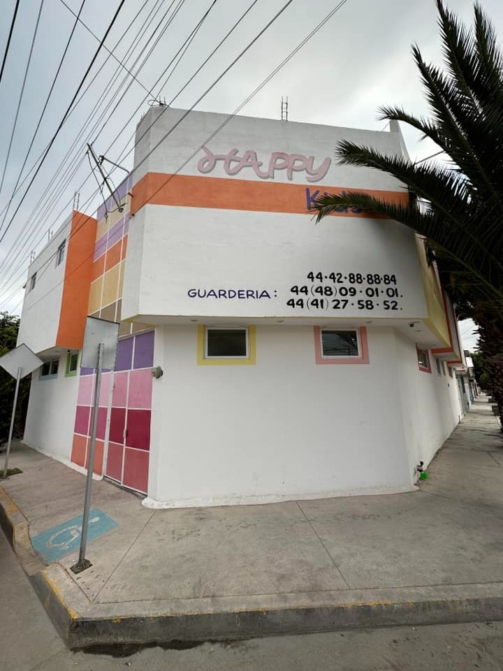 Maestra de la Guardería Happy Kids en San Luis Potosí es acusada de maltratar a niños