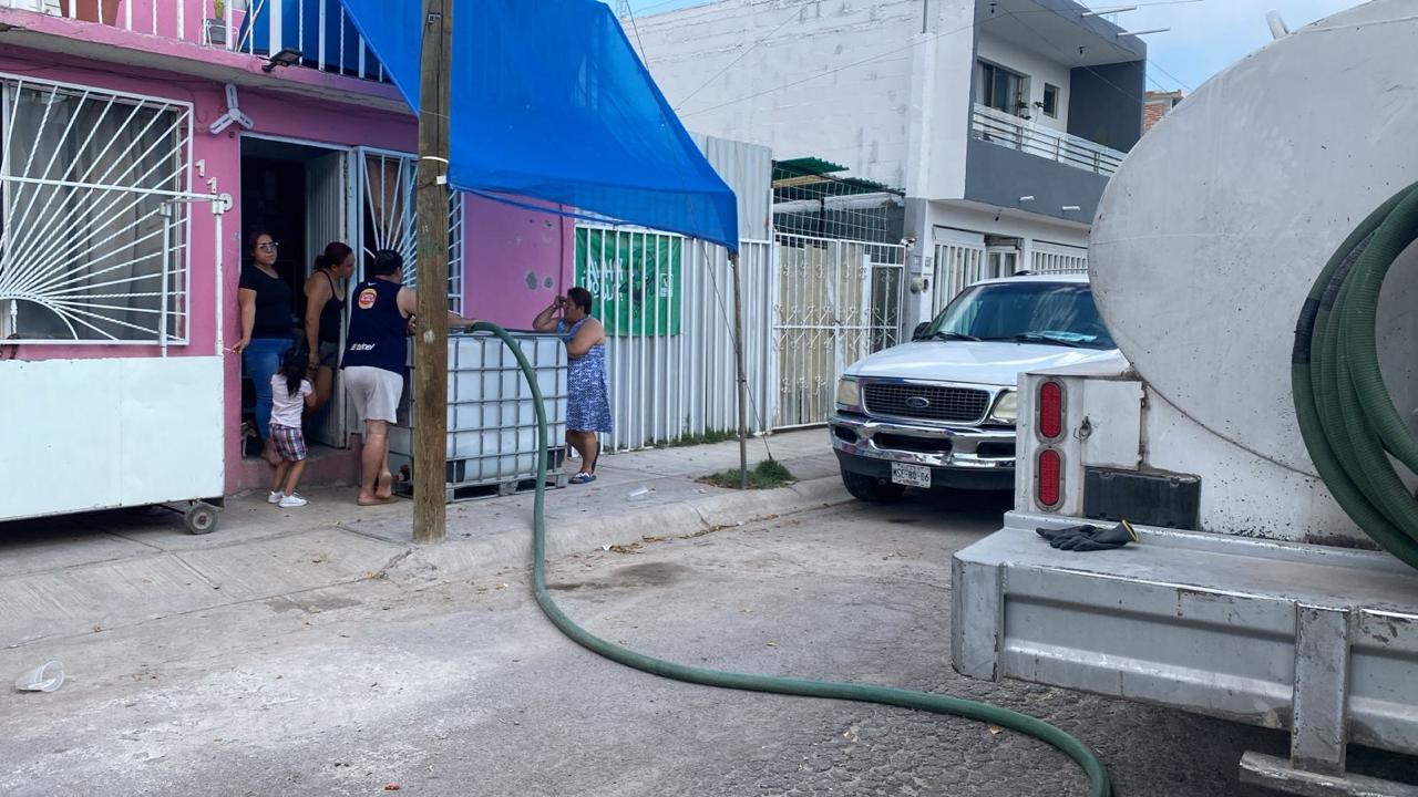 Ayuntamiento de Soledad reafirma abastecimiento de agua a colonias y comunidades