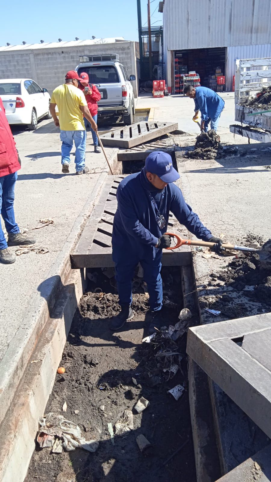 Ayuntamiento de San Luis Potosí intensifica limpieza de alcantarillas pluviales para prevenir inundaciones