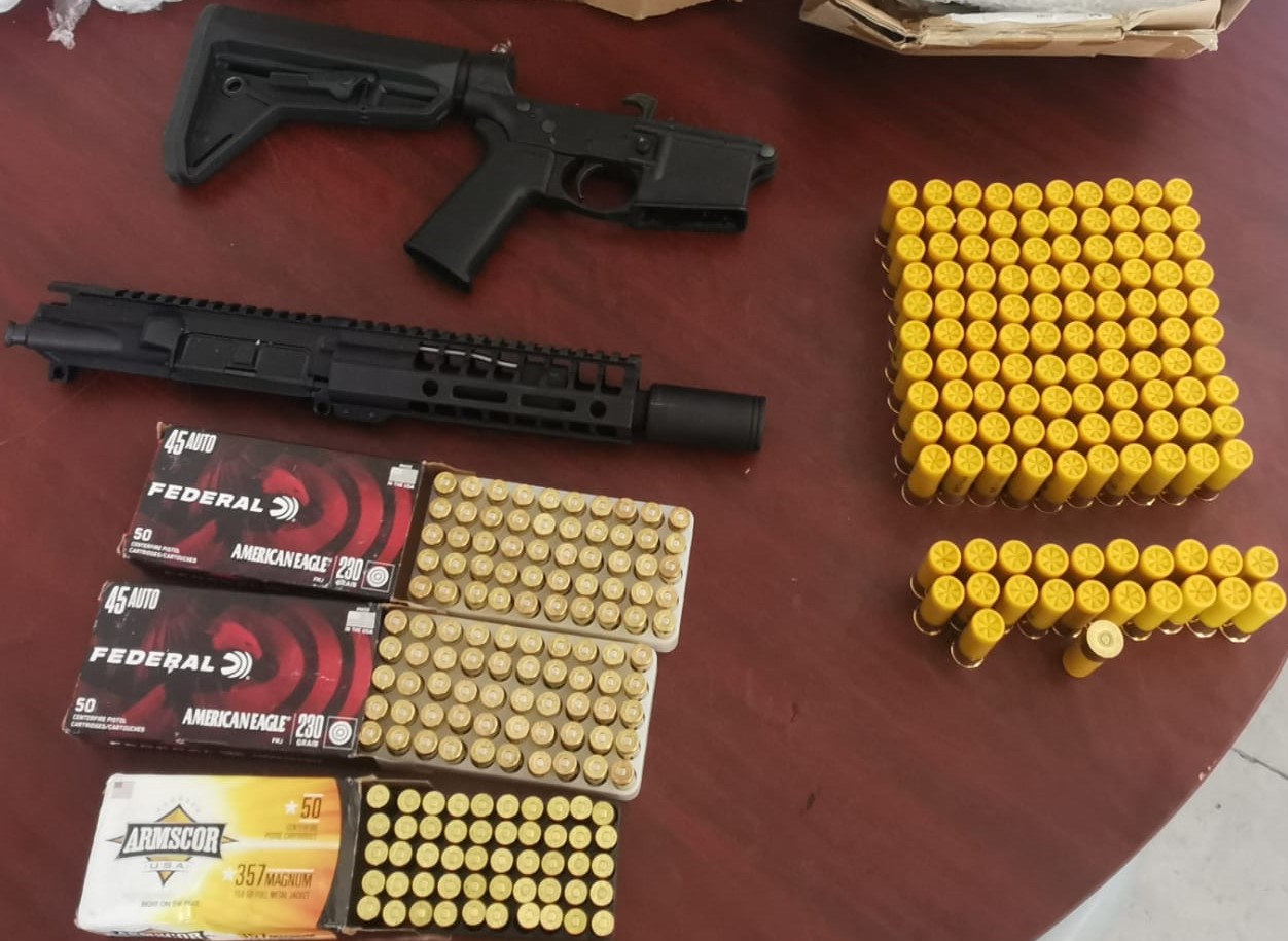 En San Luis Potosí, Guardia Nacional detecta envío con piezas para arma larga y cartuchos útiles