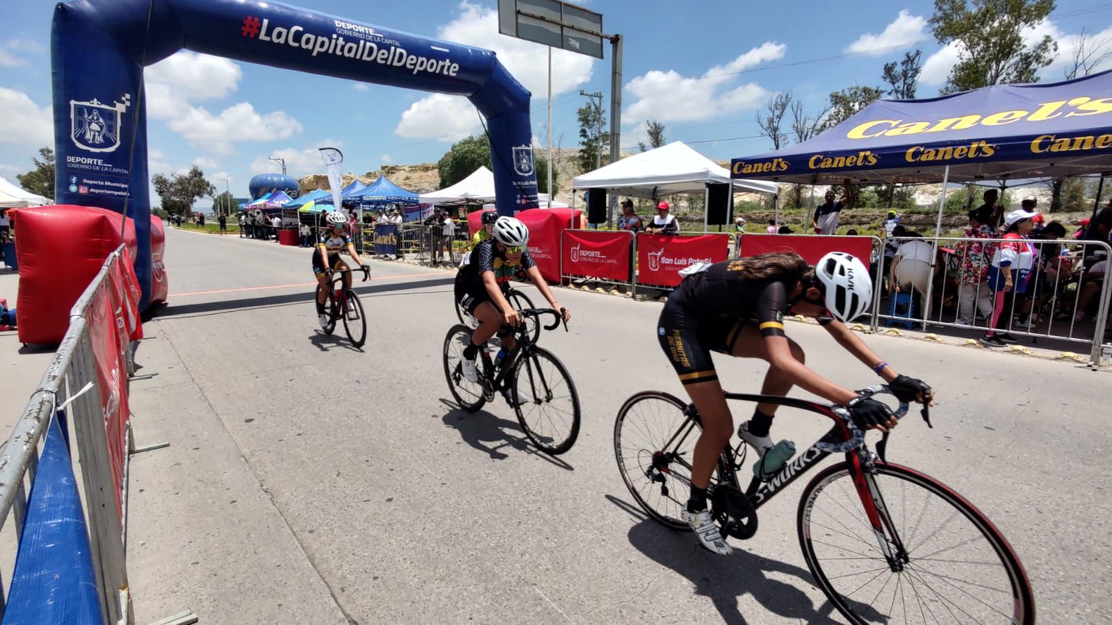 Premian a ganadores absolutos de “Junior Bike de Ciclismo 2024” que impulsa el Gobierno de la Capital